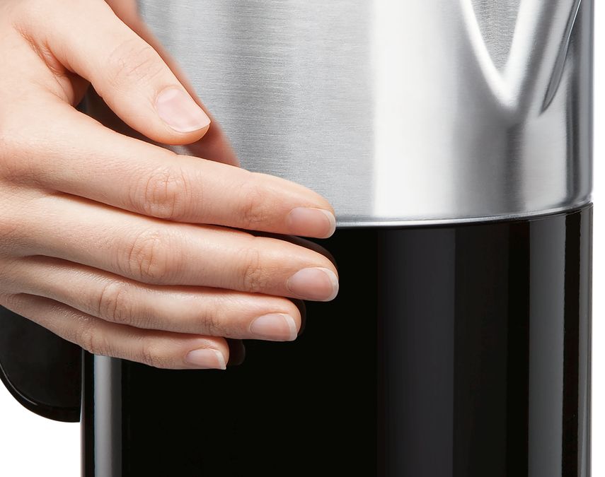 1.5 -liter electric kettle with a capacity of 2400 watts from Bush