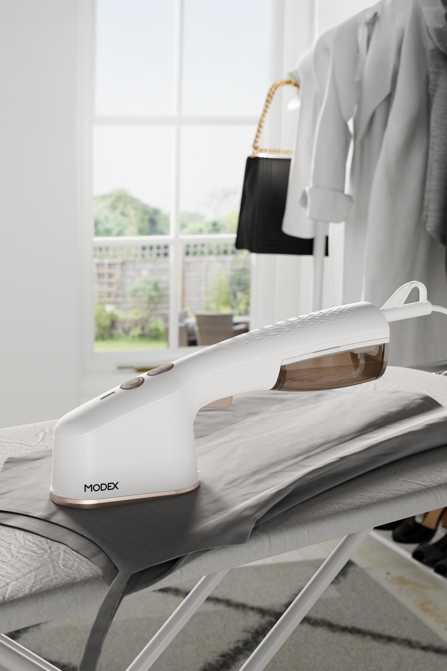GC2060 Steam Iron