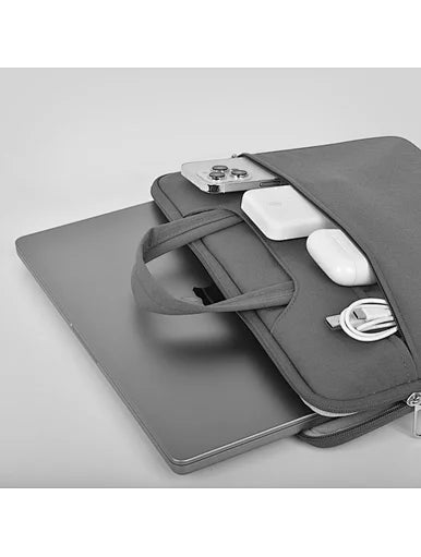 A simple laptop bag for MacBook M1
