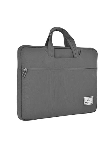 A simple laptop bag for MacBook M1