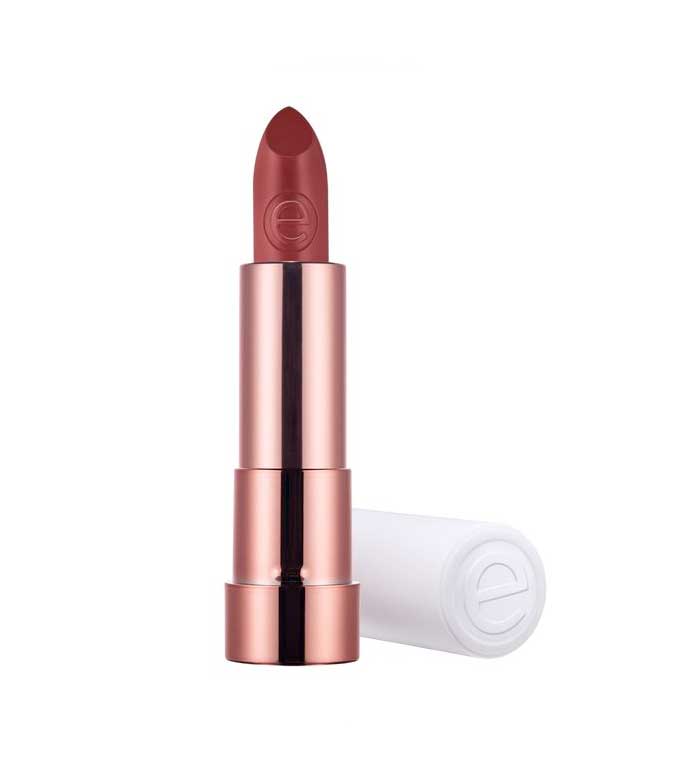 Essence This Is Me Matte Lipstick ايسنس احمر شفاه مات - #موغامبو ستور#